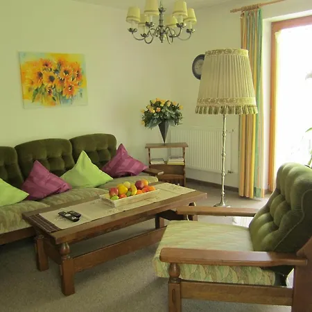 Klein Und (adults Only) Appartement